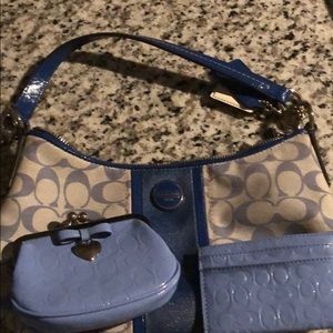 *sold*Coach purse and wallets